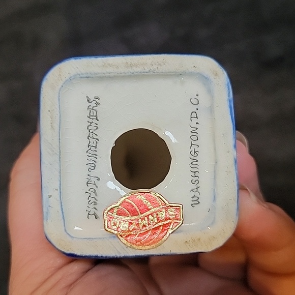 Vintage Sanmyro Religious Statue - Picture 4 of 4